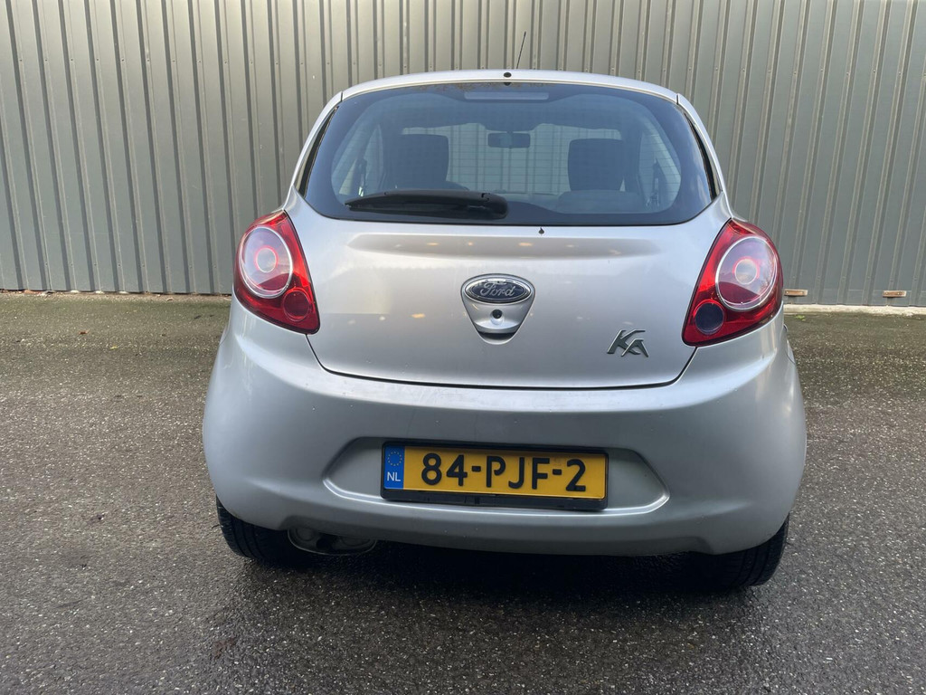 Ford Ka 1.2 Comfort start/stop + apk + nieuwe distr. riem 42036616-4.jpg | Motigo