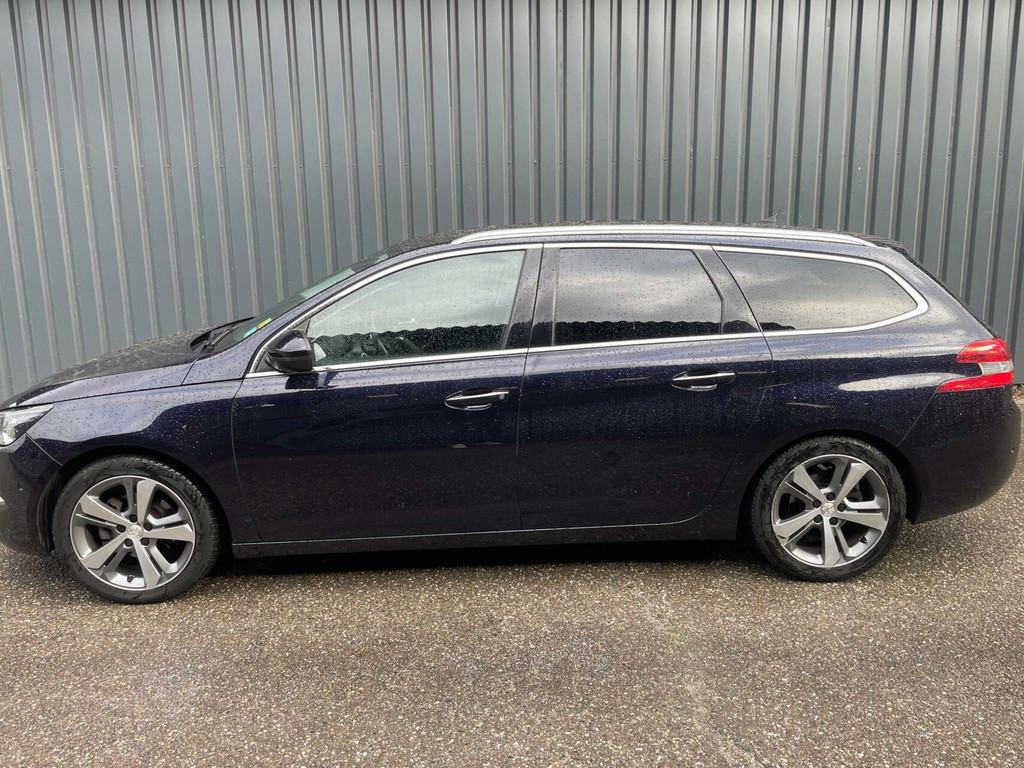 Peugeot 308 1.2 THP Premiere luxe, 2e eigenaar+ nieuwe apk 44254322-3.jpg | Motigo